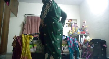 ảnh nude sex Một người đàn ông phim séc fucks một cô gái tốt.